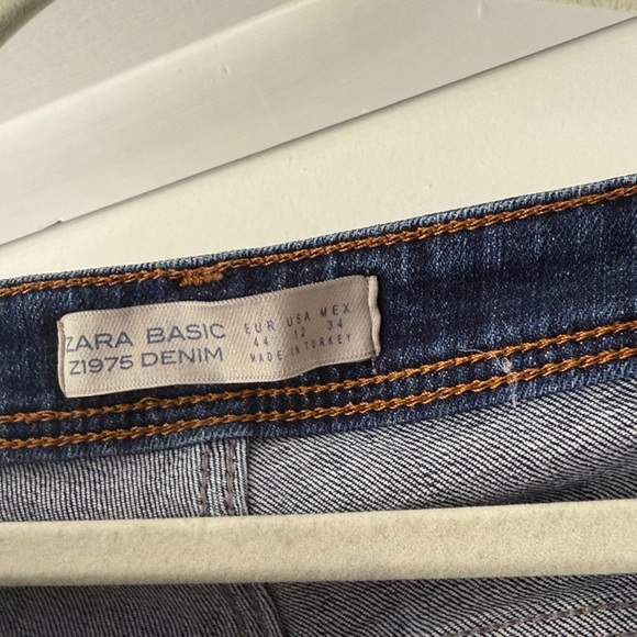 Zara Dark Blue Cropped Jeans with White Side Stripes - Picture 4 of 5